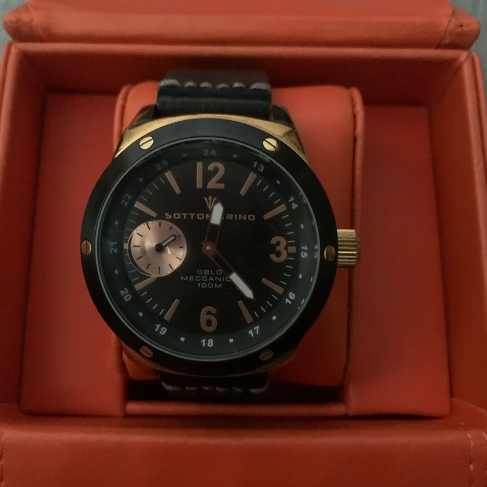 Black and Gold Men's Watch